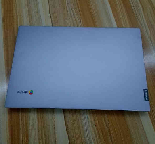 للبيع لابتوب لينوفو E14 حديث 2022 نظيف جدا مع كامل ملحقاته لون مميز شاشة لمس كيبورد عربي انجليزي نظام اندرويد يقلب 180 درجه شاحنه تايبسي 65w صوت ممتاز ذاكرة 32 
سعر مناسب المكان ابي الخصيب 
***********
