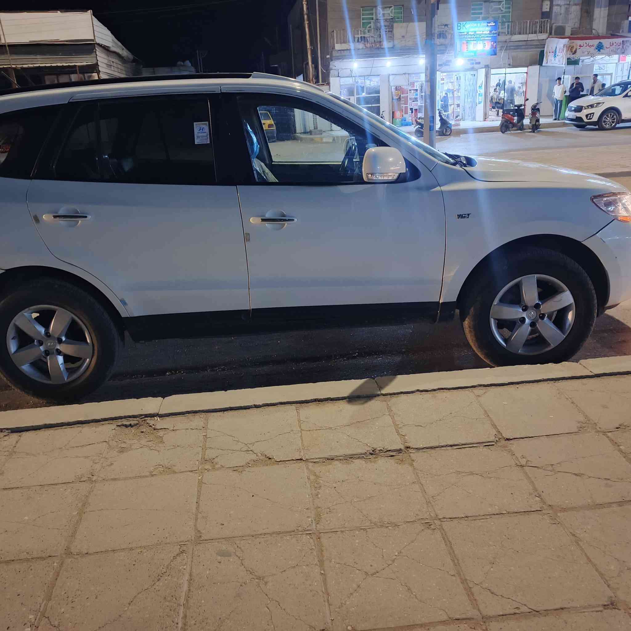 السلام عليكم سنتافيه مديل 10 ادوات ادوات فول موصفات مكينه كاز بيها 6 سلندر مكينه وكير كفاله حداديه خلفي وأمامي جديده تبريد وتتفئه شغاله ارقام شمالي شرط حاسبه السعر 50 وبيها مجال وترهم مراوس الرقم الهاتف ***********
