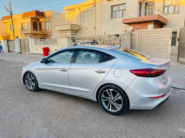 هيونداي إلنترا 2017 – وارد أمريكي
• محرك 2000 دوش (المرغوب) ممفتوح 
• السيارة بحالة جيده
• بصمة تشغيل + بصمة ابواب ترحيب
• شاشة أصلية تدعم CarPlay
• 3 وضعيات قيادة + تحكم كامل ستيرن
• جنطة ذكية
• فول مواصفات عدا الفتحه   

⚠️ الحوادث والصبغ:
• صندوق خلفي 
• صبغ جاملغ امامي أيمن
• باب عكس السايق مبدل اصلي
• ⁠كشنات جلد تدفئة

💰 السعر: 120 ورقة (بي مجال بسيط)
📍 العنوان : بغداد
للأستفسار الاتصال على الرقم
***********
📞
