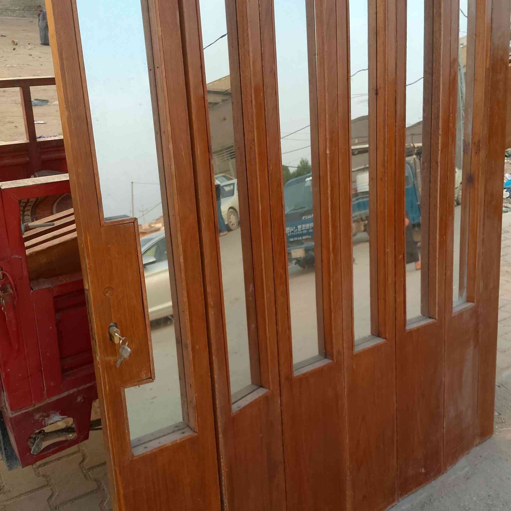 من رخصت مدير الكروب باب دفتري للبيع عايز بس جرجوبه تسكام الخشب صاج السعر 100او بي مجال العنوان النجف حي النداء ممتواجد على الفيسبوك رقم التليفون ***********
