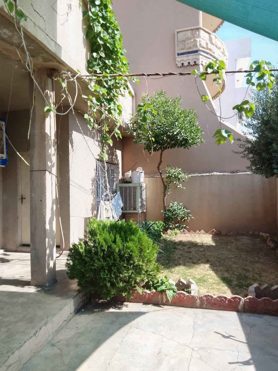 دار    للبیــــــع   مساحە  200م  
موقـــــــــــــــــع   شورجـــــــــــە 
نوع العقار طابو صرف 

🏠#خانو بۆ #فرۆشتن   

🌲 ناونیشان   شــــــــورجە  
ڕووبەری  200م 
تاپۆی سەرفە  
 نزیک مزگەوت

____________________

للاستفسار 

***********
*********** واتس اب و فایبر

عـــــــــــــــقارات  قـــــــــــــەڵایی کـــــــرکــــــــوک

_________________________________

‏

‏
