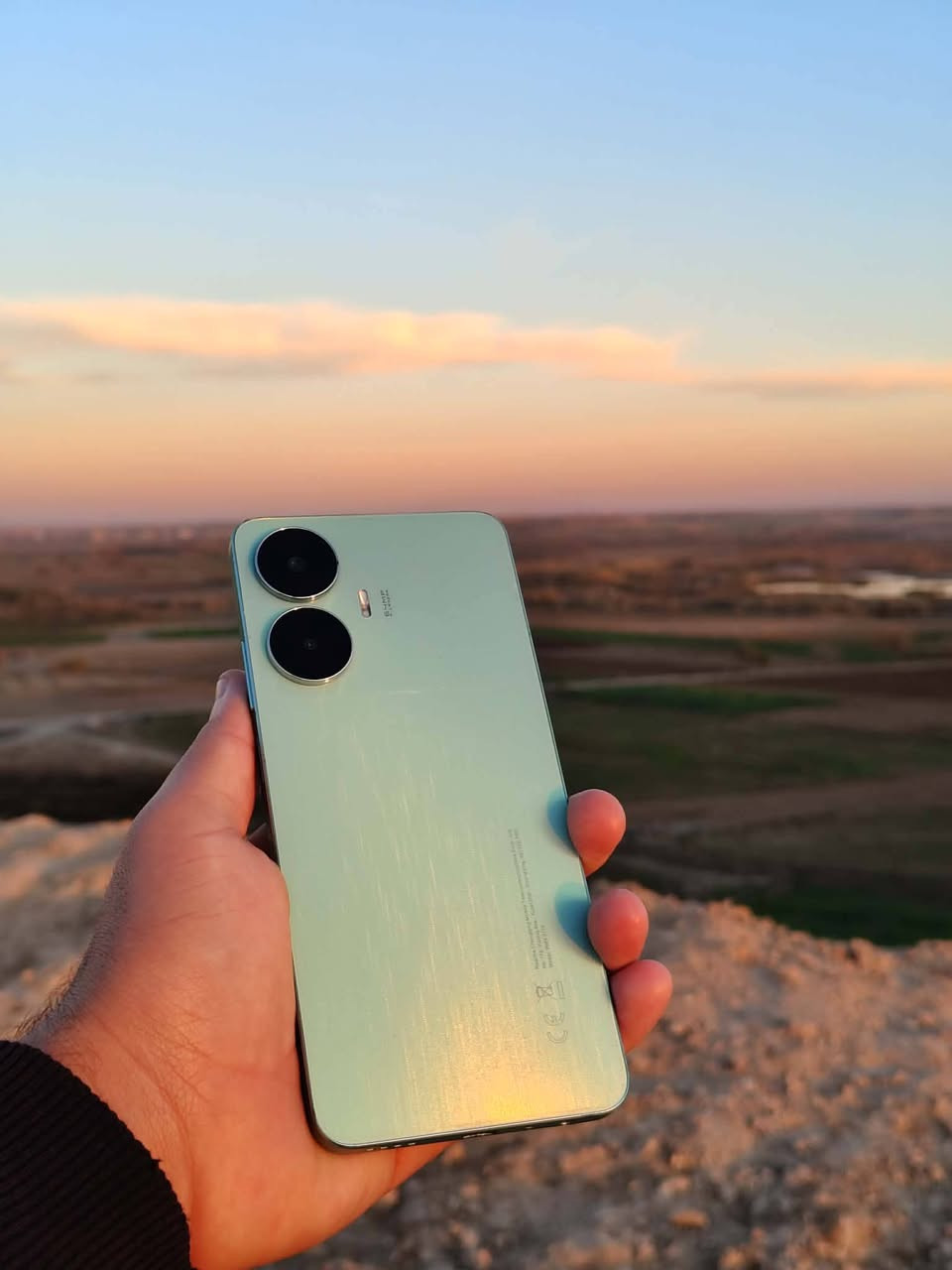 ريلمي سي 55 للبيع السعر 150وبيها مجال اي تفاصيل اخرى اتصل
 0780 256 7561
