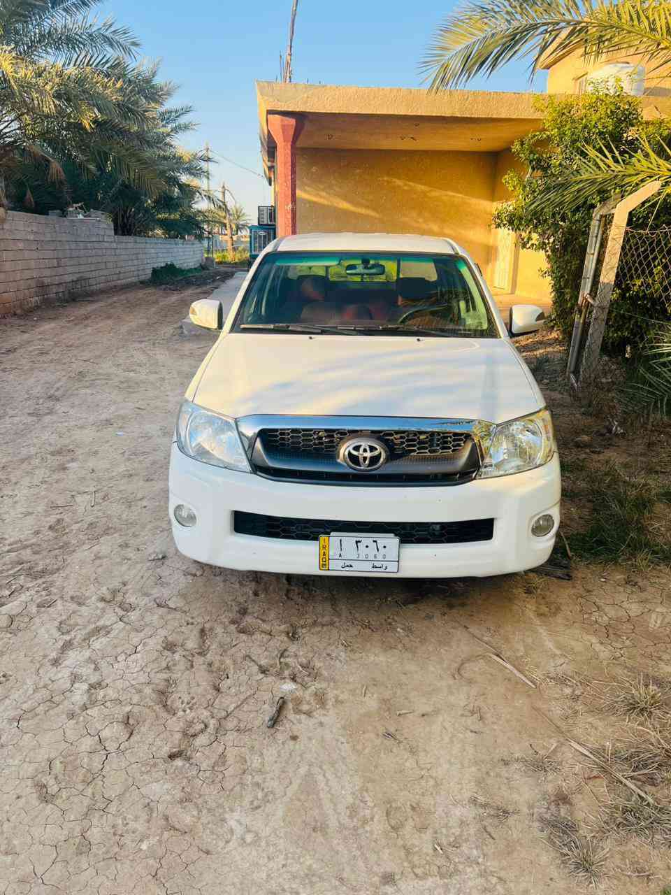 السلام عليكم بيكم هايلوكس موديل 2008سعودي بنيد مبدل وكو  ملاحظات بسيطه السعر 130 رقم واسط 
*********** 
***********
