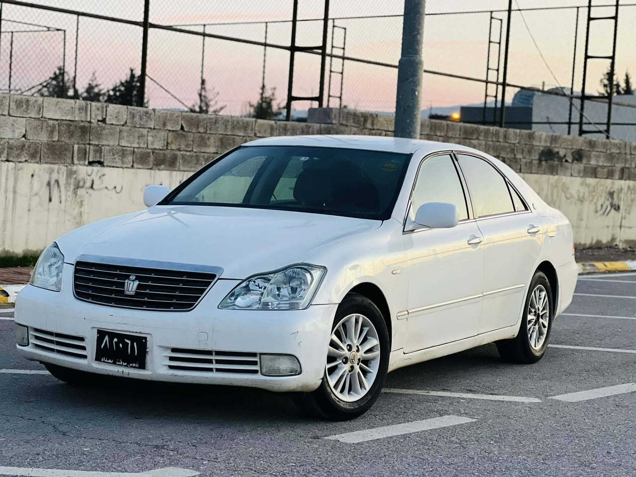 شاهینە براوە براوە
2005
تازەداغڵ
رەنگ سپی
ناو کریمی
ساج سوور
دوو دووگمە
گیڕگەورە مەکینەگەوره
182مەرغوب
تەبرید ساردوگەرم بەسراوە
بریکی بەسراوە
مشت لیکسز
شوین هەڵبجەی تازە 
ژ.

***********
