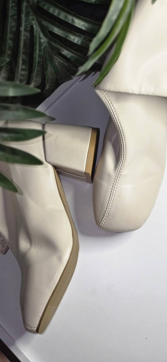 سعر القطعه 5 الف فقط
يوجد توصيل لجميع محافظات العراق


**إذا كنت صاحب هذا الإعلان وتريد حذفه لأي سبب، رجاءا أرسل رسالة إلى الدعم الفني**