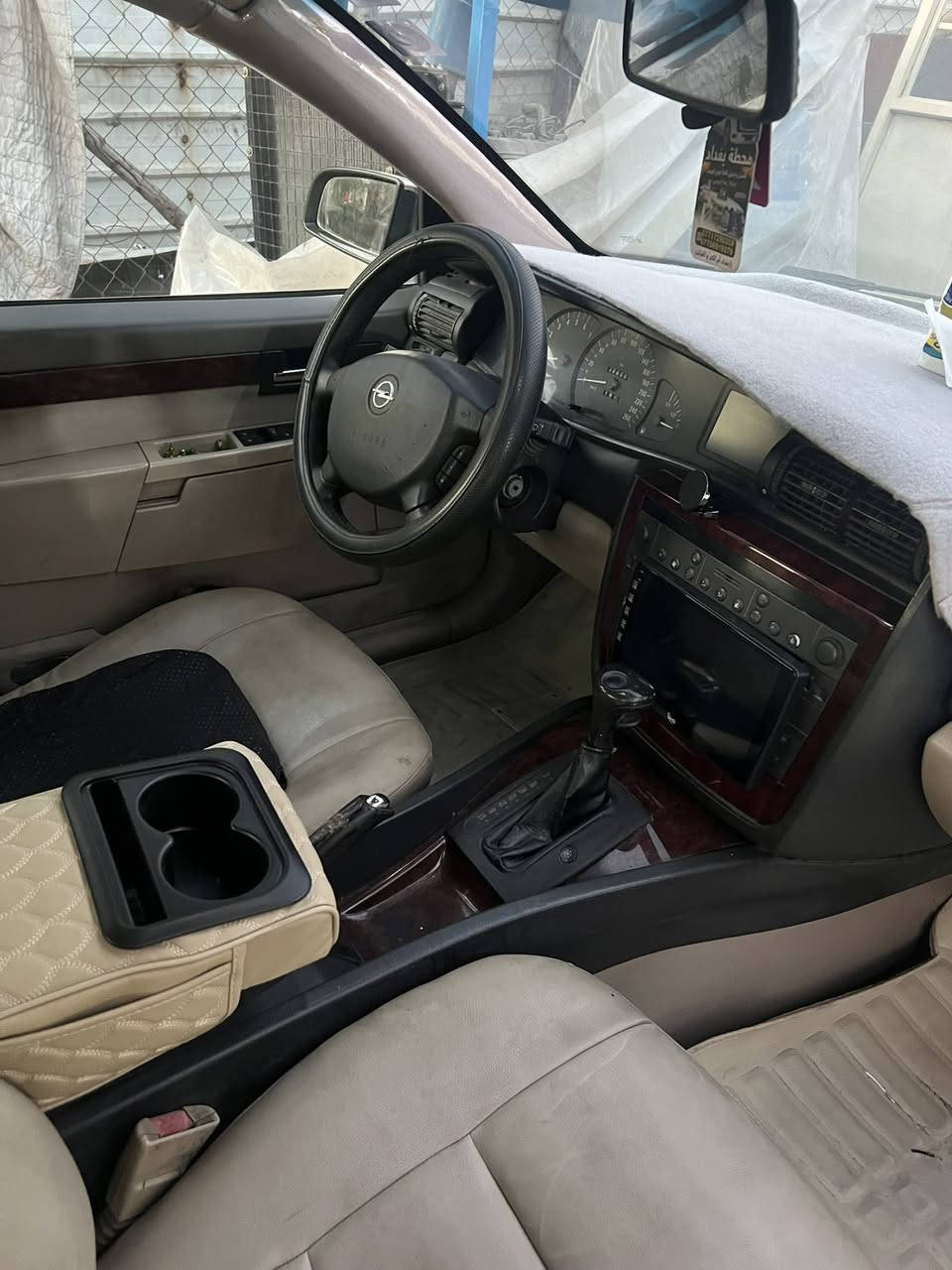 أوبل 2002  3200 6سلندر للبيع أو مراوس  السعر 68 امراوس إذا رياضي بعد احسن رقم ***********
