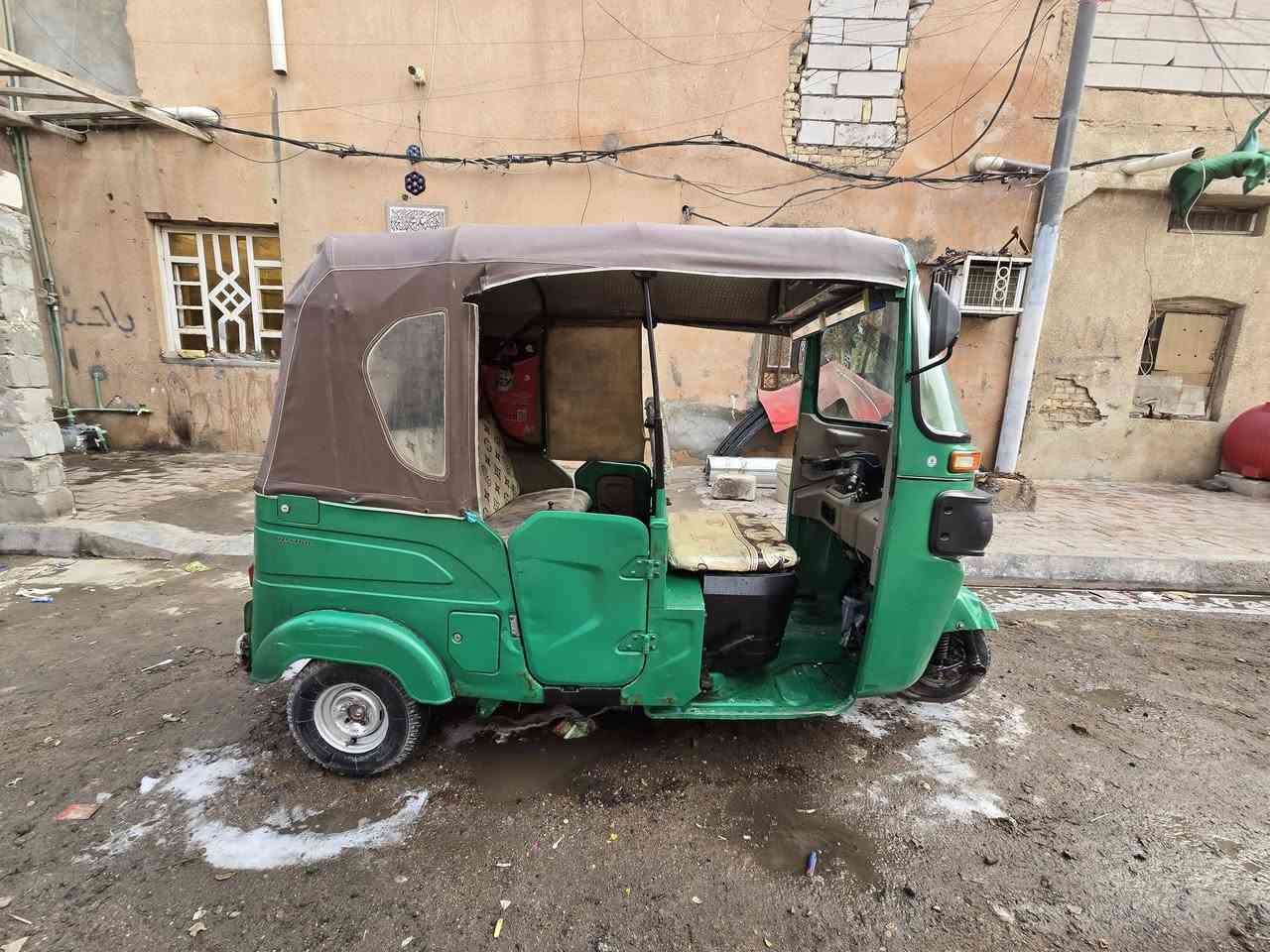 سلام عليكم تكتك البيع مديل22تكتك رقم وسنويه نكليزي سعر 8ملاين وبيه مجلات العنوان البصره المعقل***********
