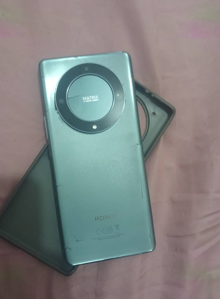 سلام عليكم
HONORX9a5G
مبدل شاشه اصليه 
ذاكره 256
العشوائية 
8
جهاز نظيف كلش 
المكان بابل القاسم حي العسكري قرب سيد أحمد 
للأستفسار عله الرقم ***********
 السعر 160وبي مجال حلة, بابل
