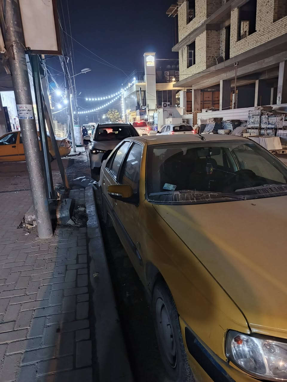 السلام عليكم بيجو بارص موديل 2013
كلشي موضح بل صور 
كلة شغال بس المكينة بيها صوت 
السعر ٢٦ وبيها مجال 
العنوان بغداد الكريعات 
 ***********
