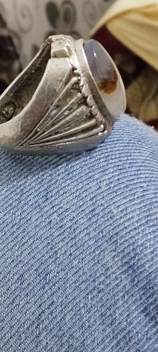 محبس عقيق يماني 
فضه خراسانيه عيار 925 صياغه يدويه 
سعره25 البصرة, العراق


**إذا كنت صاحب هذا الإعلان وتريد حذفه لأي سبب، رجاءا أرسل رسالة إلى الدعم الفني**