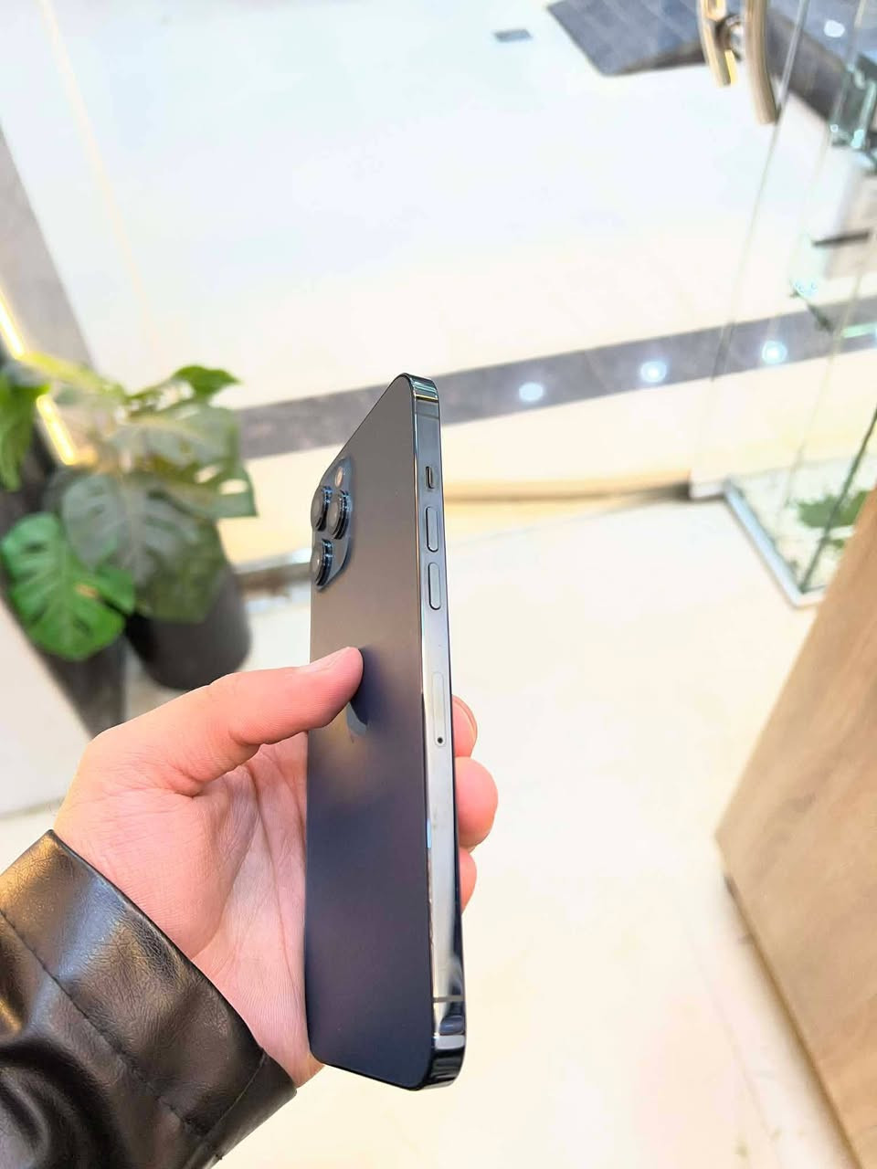 سلام عليكم شباب فون ١٢ بروماكس ٢٥٦ دبل سيم zaa مبدل شاشه وبطاريه نوعيه زينه سعر ٣٠٠ وبي مجال قليل شرايي يجي خاص ومراوس بآيفون فقط حسب قناعه


**إذا كنت صاحب هذا الإعلان وتريد حذفه لأي سبب، رجاءا أرسل رسالة إلى الدعم الفني**