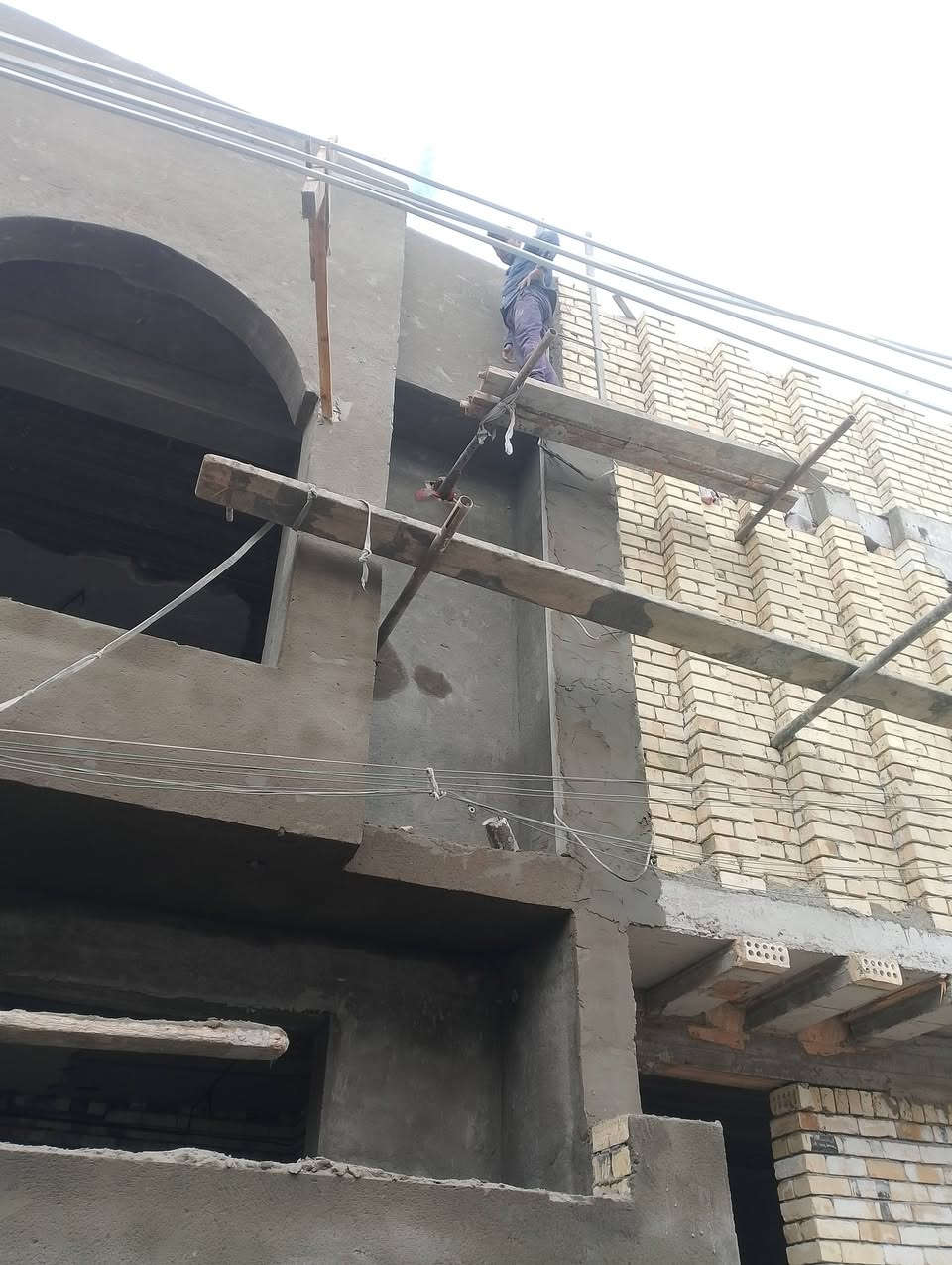 خلفه متفرغ حاليا لبخ سمنت ناعم خشن تصفير مساطر نثر تقليف لواجهات بلحجر كوبلنان طلس وصبغ كافت انواع الواجبات شقل درجه اولى ***********
