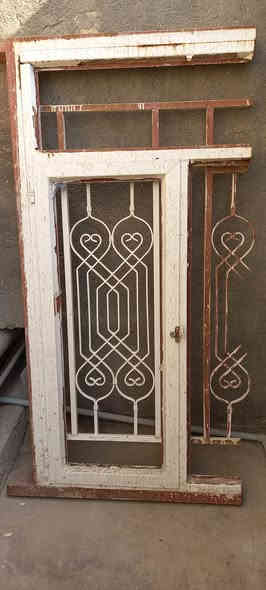 غراض للبيع  كل سلعه وسعرها  
#تانكي ▪︎ #صوبه #عقله  #شباك 
#قنفات #عقله  #باب تركي   #ميزحديد
#خرطوم روبن *********** ''
