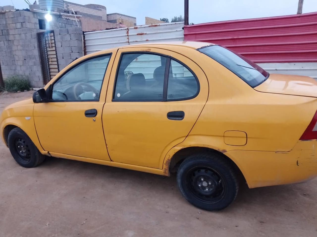 السلام عليكم
طيبه موديل 2015  رقم بصره (أ) 

سنويه 2027 محرك كير نضيفات المحرك قبل فتره شديته جديد  مكان السياره البصرة التنومه سعرها 25 وبي مجال

***********
