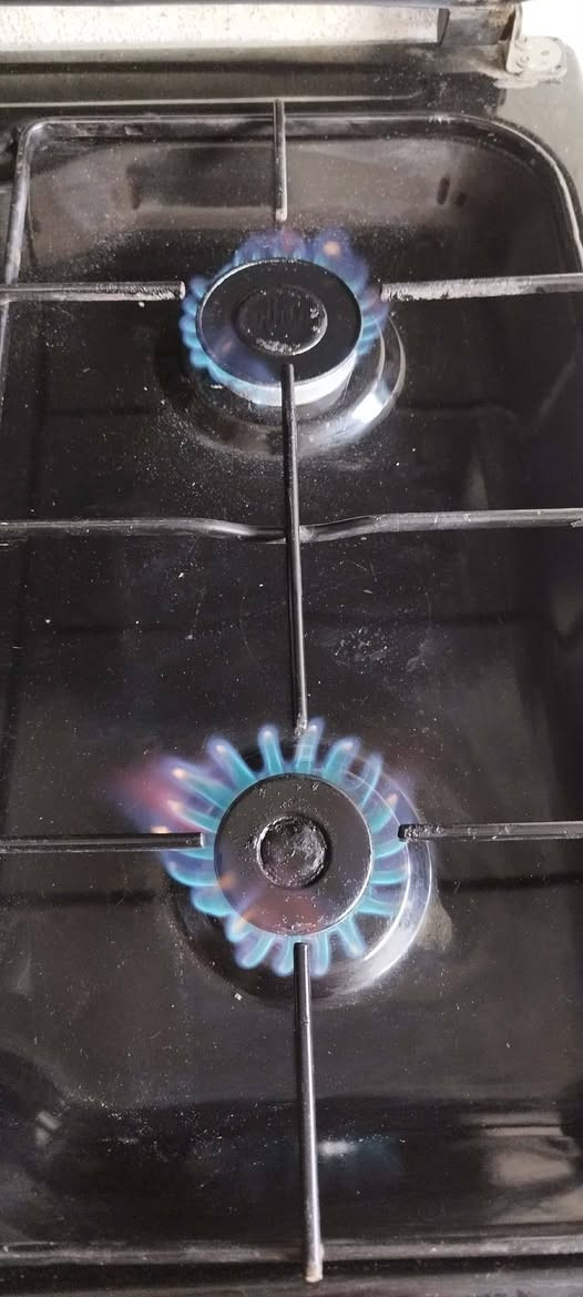 🔥 عرض مميز – طباخ كوميتل تركي  اسود4 عيون 🔥
✅ حجم : 60×60 سم
✅ 4 شعلات قوية
✅ فرن شغال خطين – يشتغلوا سوا للطبخ السريع
✅  مقاوم وسهل التنظيف
💰 السعر: 80وبيه مجال 
🔹 للبيع أو المعارضة حسب الاتفاق والقناعة 🔹
✨ مناسب للعوائل والاستخدام اليومي – لا تفوت الفرصة! ✨


**إذا كنت صاحب هذا الإعلان وتريد حذفه لأي سبب، رجاءا أرسل رسالة إلى الدعم الفني**