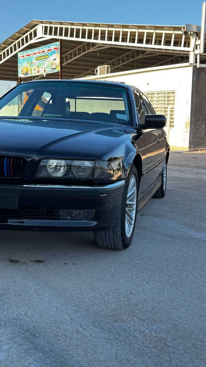 السلام عليكم للبيع او للمراوس
للبيع BMW 740 اصل بليته وسنويه موديل 1996 

السياره مكفوله من ضربه وتبديل فقط صبغ عام جماليه

رقم انبار مشروع وطني مداور وين ما جان

كير ومكينه جدد 

حداده عامه جديده

تخم تاير جديد ويل ١٨ حاويه

كهربائيات عام جدد

لايت بروجكتر جديد

جام اربعه اوتو

شاشه اندرويد عارض 

غرفه رصاصي جديده

مري كهرباء شغاله

السعر ٧٢ وبيه مجال 

وباقي التفاصيل كدامكم سياره جديده وب العافيه ع الياخذهه

للاستفسار ***********
