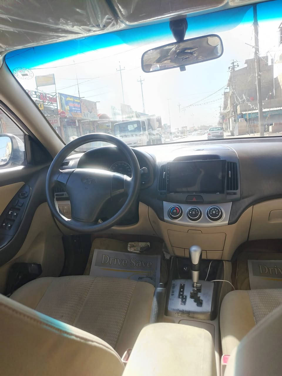 الانترة للبيع 2010
بيه جاملغ الأيمن بيه رصعات قليله
تبريد شغل حداديه جديده
سعر 95 وبيه مجال
***********
