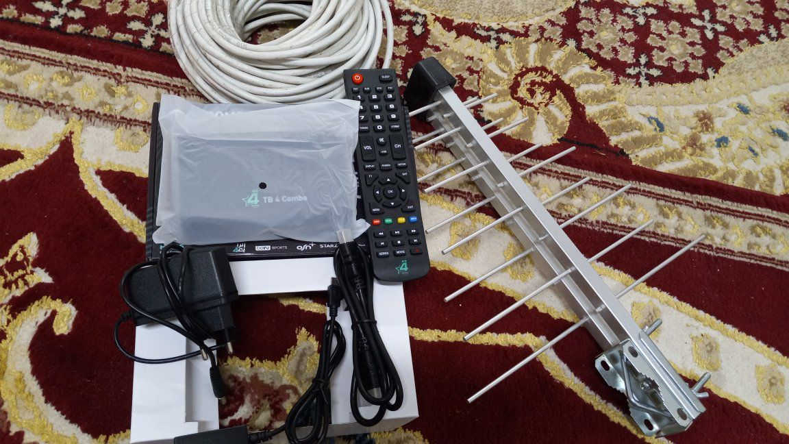 (شبكه الرابعه) جهاز الرابعه اخر اصدار مع غراضه الكامله مستخدم ايام فقط اشتراكه ينتهي ب 3/3 للبيع رايدهن ب 45 الف مكاني بغداد الأمين الثانيه رقمي ***********
