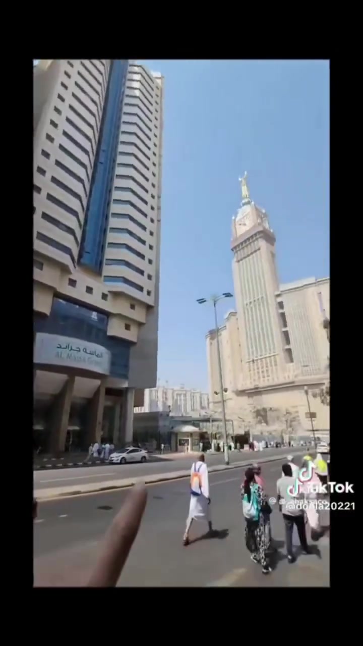 ⭐ برنامجنا المميز (Vip) اربع نجوم فعلي. 
يشمل 3 ليالي مدينة و 6 ليالي مكة
🏢 فندق الماسه جراند و🏢فندق الماسه دار الفائزين (رمادا سابقا) خلف برج الساعة مباشرة 400 متر للحرم. مع كافة المصاريف عدا الطعام.
سارعوا بالحجز للرحلة الاولى وحياكم الله. 
#شركة #الحجاج #العراقية #للحج و #العمرة.  
***********
