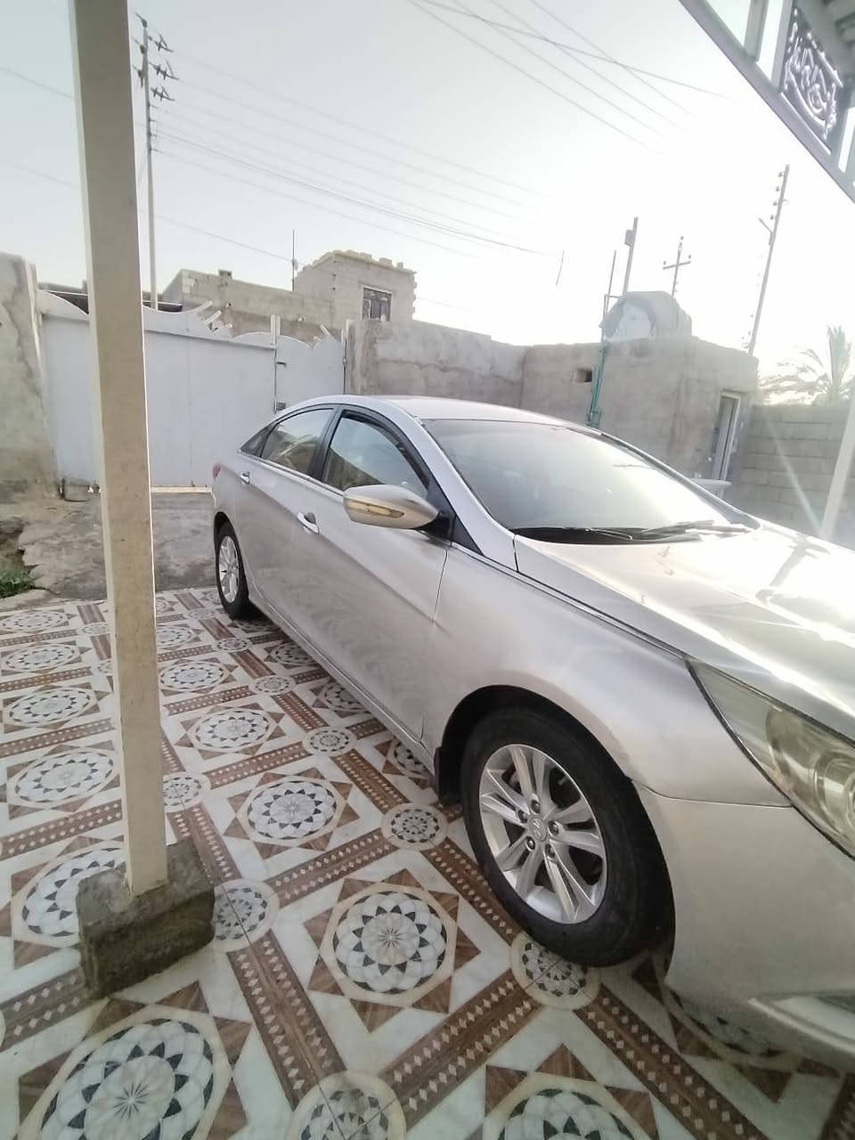 سوناتا خليجي موديل 11
 محرك 2400 دوش
 رقم ذي قار  
 بأسمي تحويل ثاني يوم  سنويه 30  رقم الهاتف   *********** 
مكاني البصره القرنه
السعر بي مجال بسيط القرنة, البصرة
