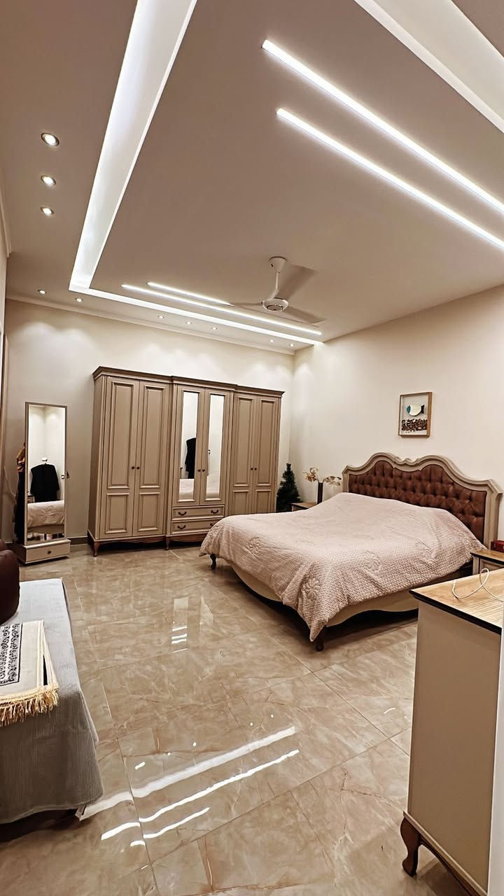 عقارات-الخضراء - نسعى - دومآ- نحو- الافضل 

#اعلان رقم ((1053))

#دار درجة اولى للبيع في منطقه السيدية مربع الضباط 
 
#مساحة :200 متر  واجهة :8م 
#المحتويات الطابق الاول :1 غرف نوم استقبال هول داخلي ومطبخ خدمات 
الطابق الثاني : غرف نوم عدد 4  خدمات  

#السعر : اكتب رقم ((1))

# للأ ستفسار 
مراسلة الصفحة على # الفيس بوك
عقارات -الخضراء - في السيدية
# او الاتصال على الرقم
☎️***********☎️ 
#او مراجعة مكتب الخضراء 
في السيدية شارع العلوة مقابل قاعه ريتاج للمناسبات
