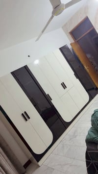 غرفه للبيع جديد قبل سبوع اخذتها طك كرتونه جديد لك للبيع مكاني بغداد حي...