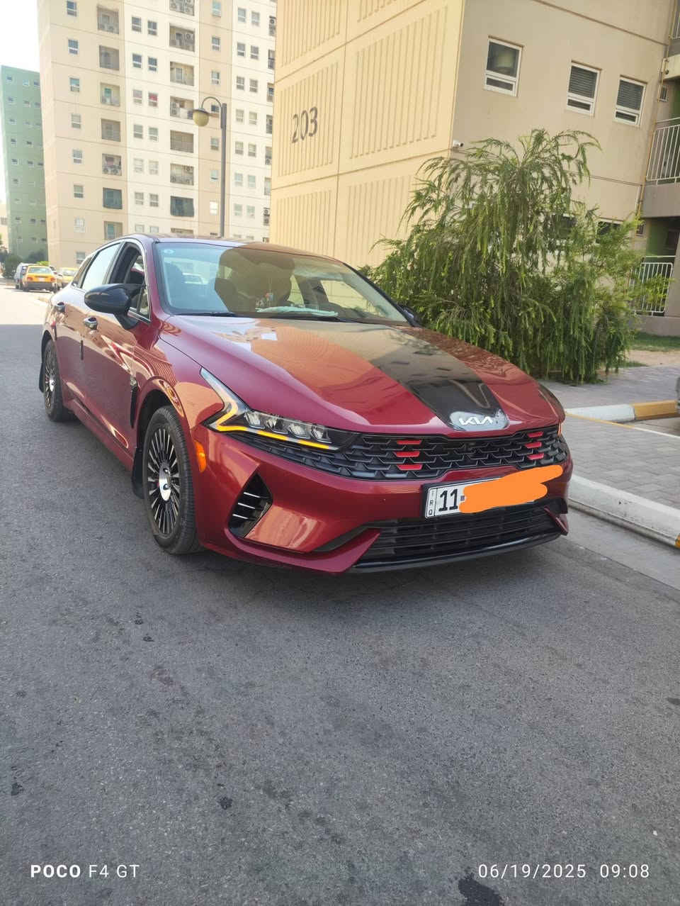 سلام عليكم ورحمة الله وبركاته
K5 2022 للبيع تحويل ثاني يوم سياره بسمي
فول مواصفات عدا الفتحه والكشنات معروفه مواصفات K5 ميحتاج اكوله السياره نظيفه كولشش مناقصه شي كبل شغل واطلع سياره مال جنايه علكد بس الدوام اروح و ارجع
عليها هواي إضافات سياره متعوب عليها وشوفتك عينك تجي اتشوفه عجبتك اخليك على راسي معجبتك ان شاء الله تلكه غيره
الحادث مالته دعاميه واكعه هي البلاديه مالته امرجعه واكو طخه امرجعه على بارد وعندي بالعراق صارت طختين بسيط لا فاتح باب ولا امبدل اي قطعه كلها بلادي 
رقم الشاصي حته تتأكد من عنده 5XXG14J24NG114821
السعر 183 وبيه مجال بسيط 
مكاني بغداد الامين الثانيه 
الرقم للتواصل ***********
