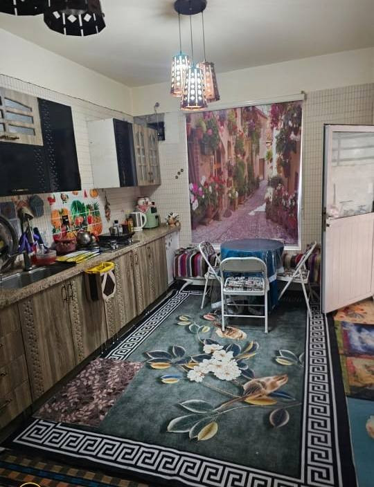 🏠 دار للبيع  
📍 الموقع: مجمع الكوثر السكني / ابي غرق 
✨ المواصفات:
المساحة : 150 م 
▫️ موقع مميز زقاق رقم 1 
.......
🔹الطابق الارضي : 
_ حديقه
_ كراج
_ مطبخ
_ صاله
_ مخزن
_ حمام
_ غرفة نوم 
_ حديقه خلفيه.
........
🔹الطابق العلوي : 
_ غرفة نوم عدد٢
_ صاله.
......................
📞 للاستفسار والمعاينة: 
الاتصال على الارقام :
***********☎️ واتساب
او مراجعة المكتب 
الحلة _ الكرامة الشارع المشجر مجاور اسواق المطار 1 
✅ نستقبل جميع عروضكم السكنية 🏠 والتجارية 🏡 بكافة مناطق الحلة 
…………………………
