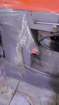 عجانه نمساوي جديده للبيع استعمال شهر  07866444933