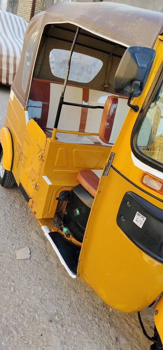 سلام عليكم تكتك البيع جاهزه 21 شهر 6 تخم تاير دوشمه فرشات كبل الشارع مال جناي الله شاهد تصل وتدلل ***********
