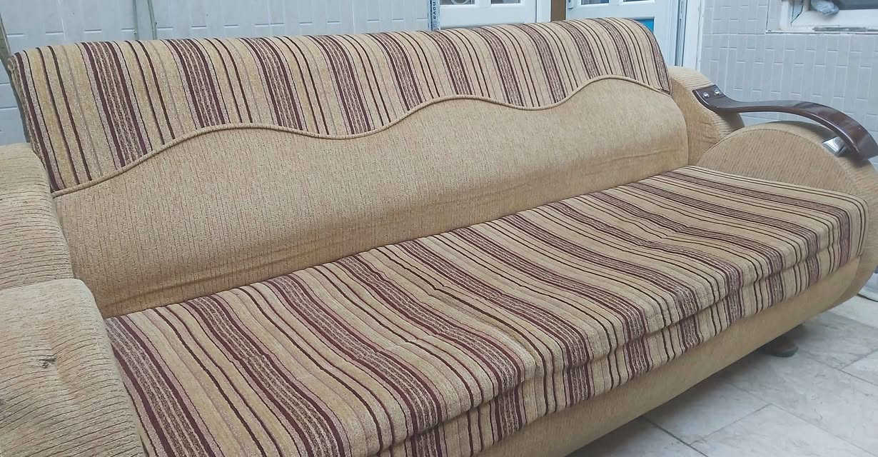 يتوفر للبيع :- 
تخم قنفات ٨ نفرات ( مقاعد)
 تركي ثقيل نوعيه ممتازه 
اسفنج عالي نضيف جدا
يتكون من قطعتين 

السعر:- ٢٦٥ الف 
العنوان:- النجف النجف, العراق


**إذا كنت صاحب هذا الإعلان وتريد حذفه لأي سبب، رجاءا أرسل رسالة إلى الدعم الفني**