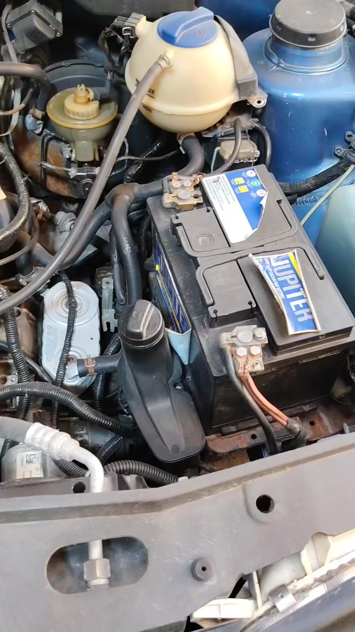 السلام عليكم كولف مديل 93 مكينه 2000 كير اتو ماتيك السياره جاهسه دبلات مامي خلفي جديد تخم تاير جديد ويلكب مال كصه جديد كهربايات كلها شغاله جام كهرباي الايتات زنون سياره بسمي نتها السنويه 2030 هزه جديده مكان السياره بغداد الزعفرانيه السفسار ***********
