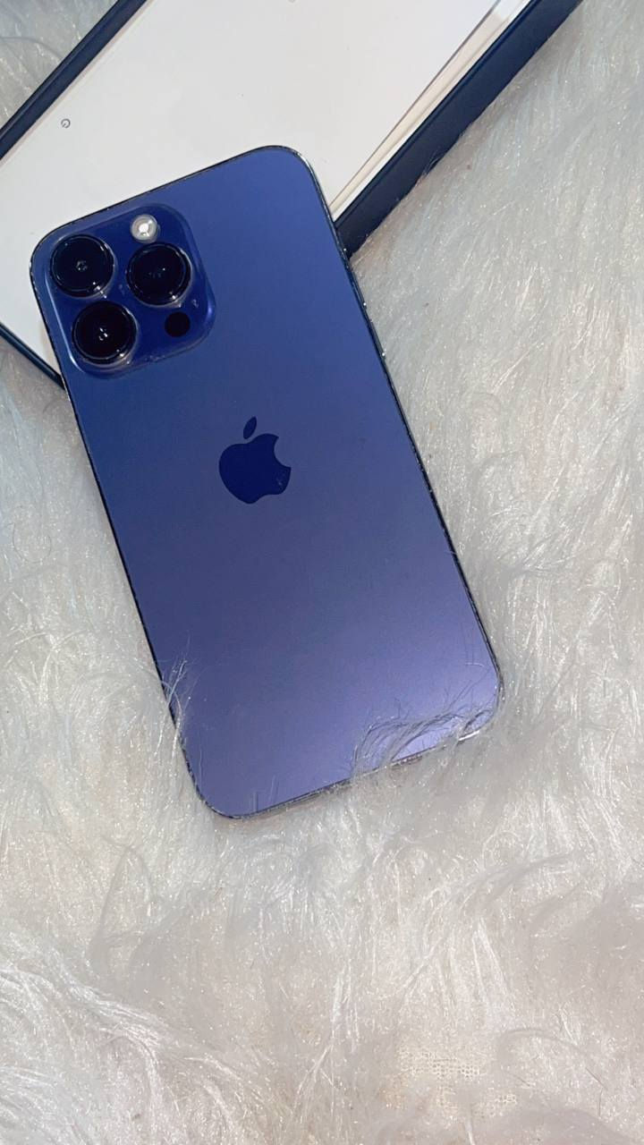 سلام عليكم 
ايفون 14 برو ماكس 
ذ• 256
البطاريه 75
ممفتوح ابد ابد 
عطلانه بس دكمة الباور مالته 
اريده ب 850 وبي مجال 
*********** 
مكاني البصرة
