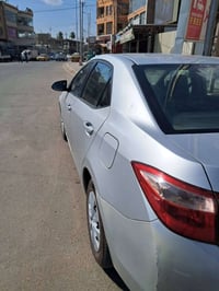 كورلا ١٩١٨ أمريكي حادثها بنيد أربع أصابع والجاملخ الأيمن الخلفي شي بسي...