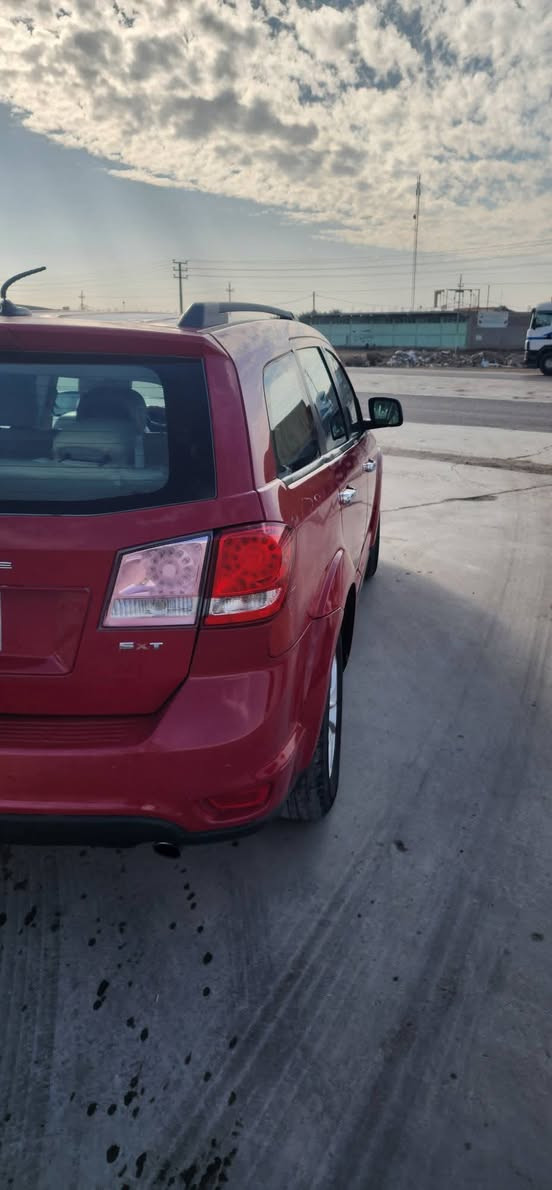 دوج جورني موديل ١٣ للبيع فئة sxt
رقم ذي قار بسمي شرط التحويل 
٧ راكب 
ثلاث قطع تبريد 
مكينه ٣٦٠٠ 
بصمه تشغيل 
حادث تبديل قبق جنطه 
السعر ١٢٠ وبيه مجال 
للاستفسار الاتصال على الرقم 
***********
