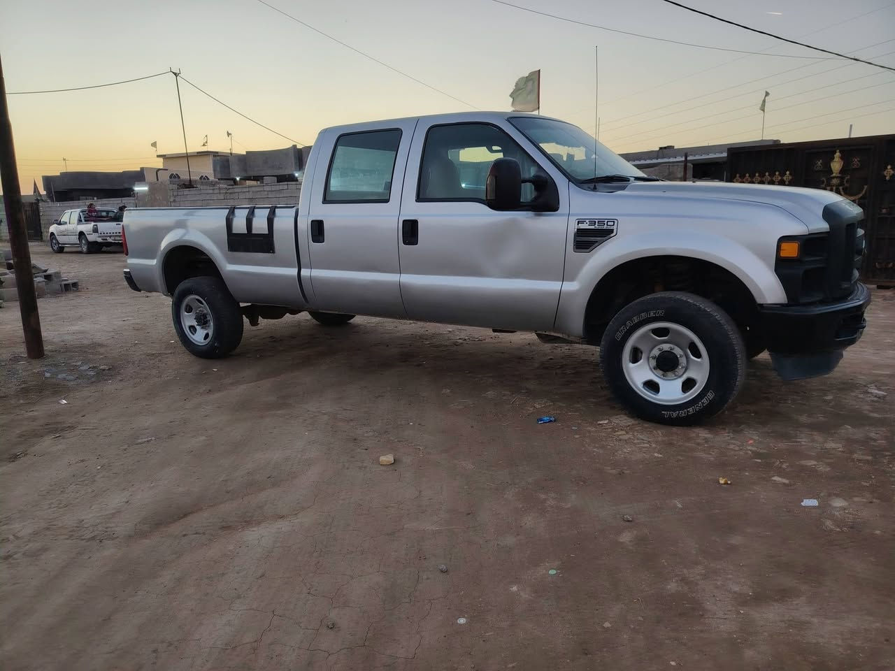 اسلام عليكم
فورت أدوات أدوات 2010 بانزين بلاي 10 سرندر
كير ومكينه وكسل فور ويل كله شغال تبريد
السعر 65 ورقة المكان بغداد للاستفسار الاتصال على الرقم
***********
***********
