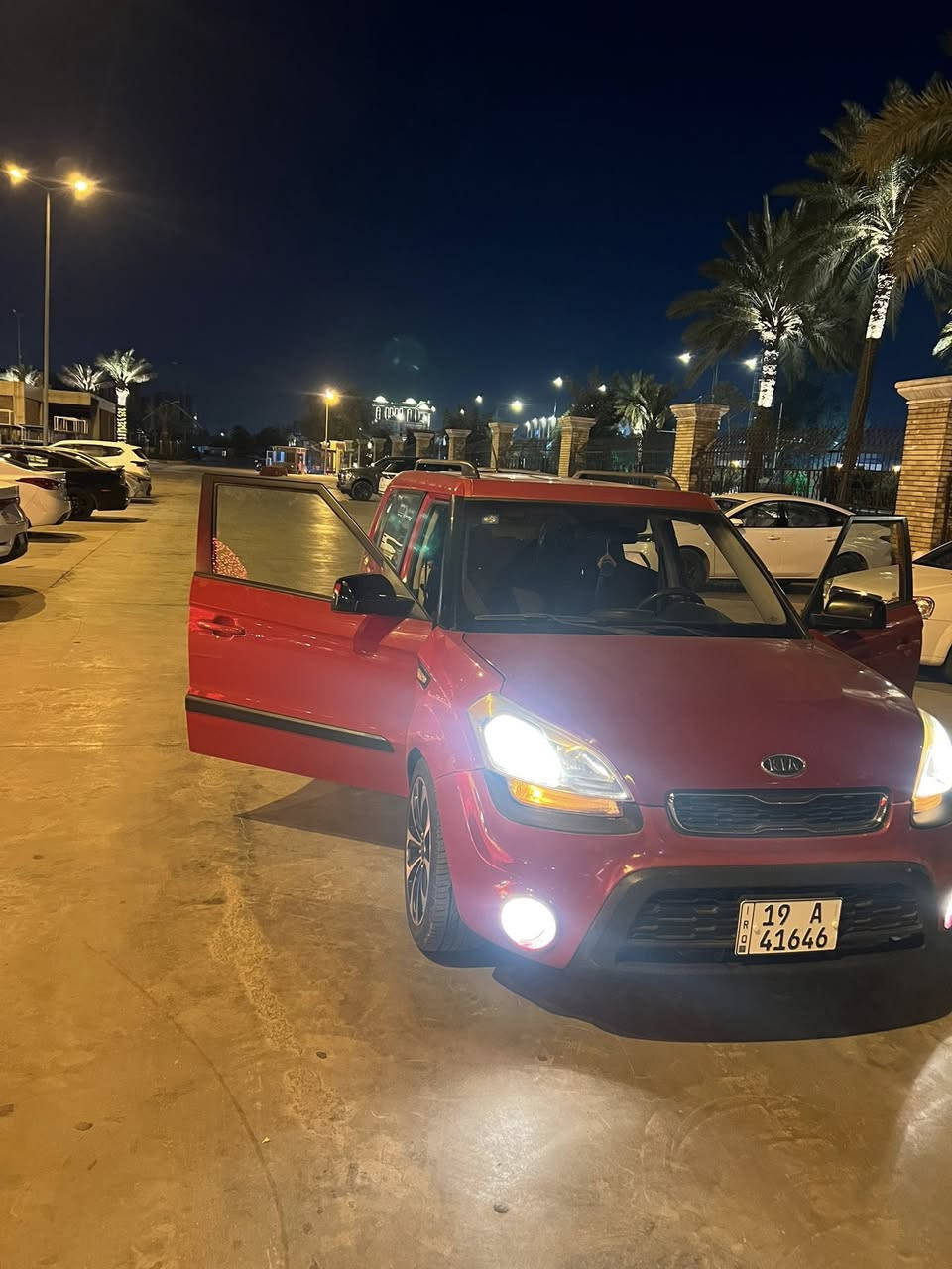كيا سول ٢٠١٣
للبيع كيا سول ٢٠١٣ حادثها بنيد وجاملغ خلفي رقم كربلاء مواصفاتها كامرة حساسات تحكم ستيرن نظام ايكو اقتصادي محرك وكير وحدادية خير من الله تبريد شغال تخم تاير جديد السيارة كلشي ميحتاجلها عارضها ب ١٠٠ وبيها مجال للشراي 

الرقم / *********** متواجد علواتس اب 

مكاني بغداد حي السلام
