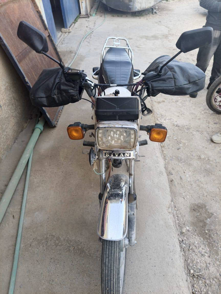 دراجه سيفان للبيع سعر 450 وبيه مجال باقي تفاصل اتصل عل رقم مكان ديالى منطقة القصيرين 
***********
