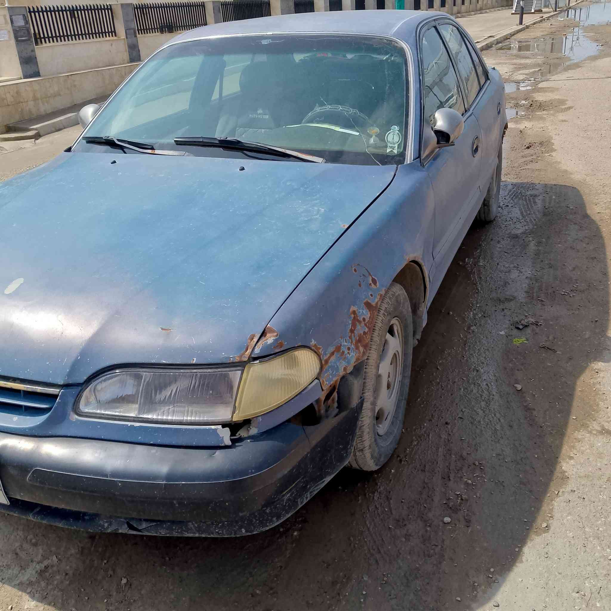 من رخصت مدير الكروب سوناتا ٢ موديل 1994 باسمي السعر36  وبي مجال بسيط حك جيتك رقم ديالى وهذا رقمي اتصل وبخدمتك ***********
