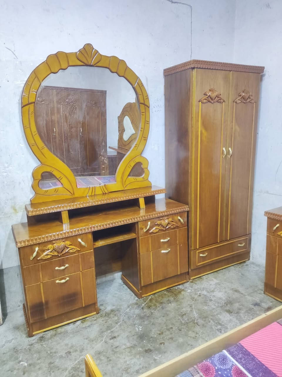 غرفه نوم مستعمل 
العنوان حسنكوي قرب جامع النور 
السعر /650
***********
***********
