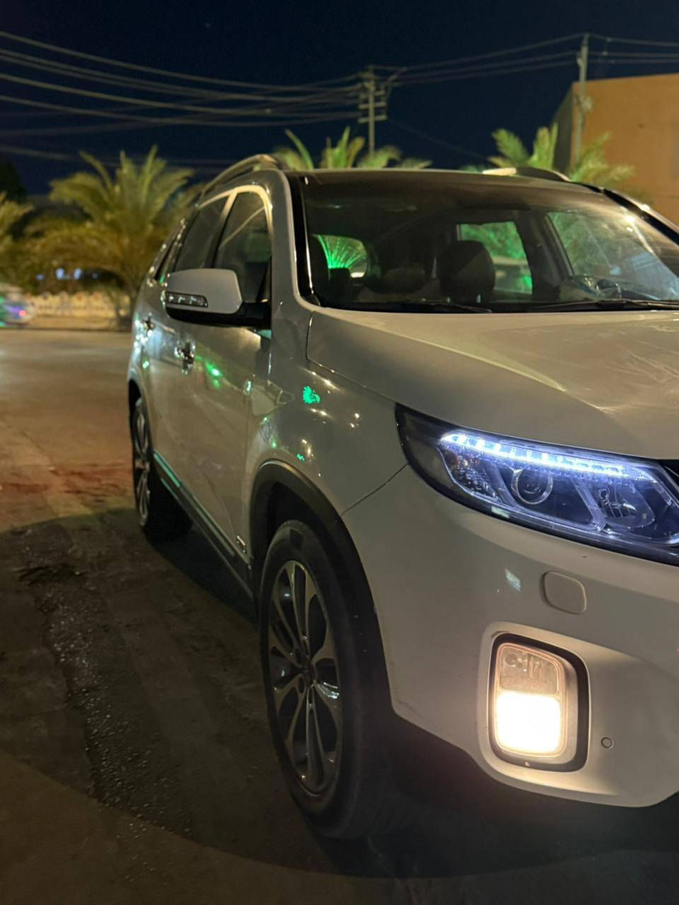 سلام عليكم اخوان كيا سورنتو 2015 كويته كفااله عاامه من الضربه والصبغ فقط بارد شبر بل قبق جنطه فوول السياره خنگ للاخير معروفه الكويتي 7 راكب 3 قطع تبريد بنوراما بصمه شاشه كشنات قرميدي كهربائية تدفئه تبريد بل كشنات وبل ستيرن مكينه 6 سلندر خير. من الله السياره مال بيت ما ناقصهه شي السعر 188 وبيهه مجال بسيط للشراي (***********)
