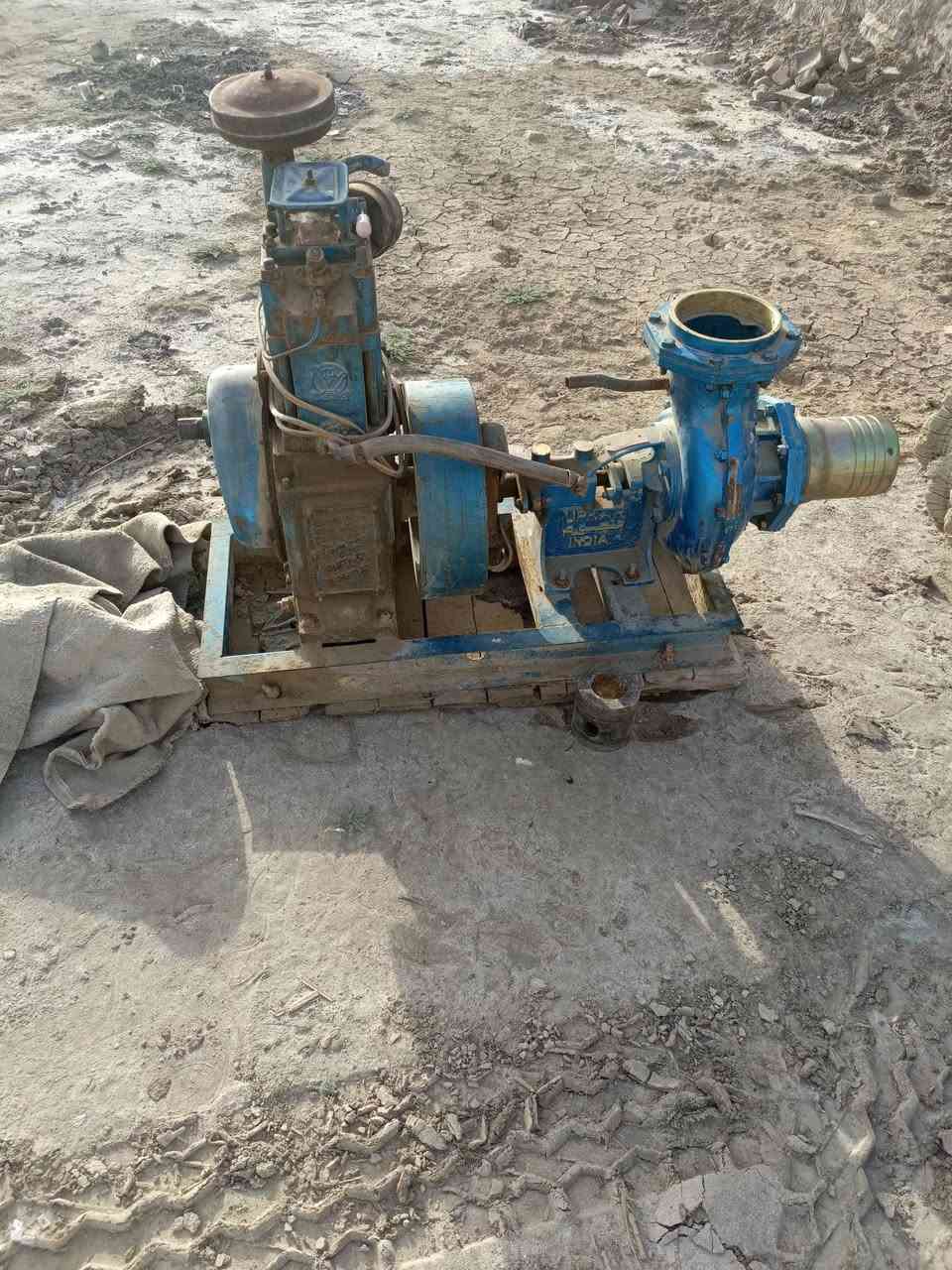 ماطور عشره حصان خنزيره 6*6 مشتغل موسم واحد بدون ممص ومذب مكان السماوه السوير *********** السعر 600 وبيه مجال
