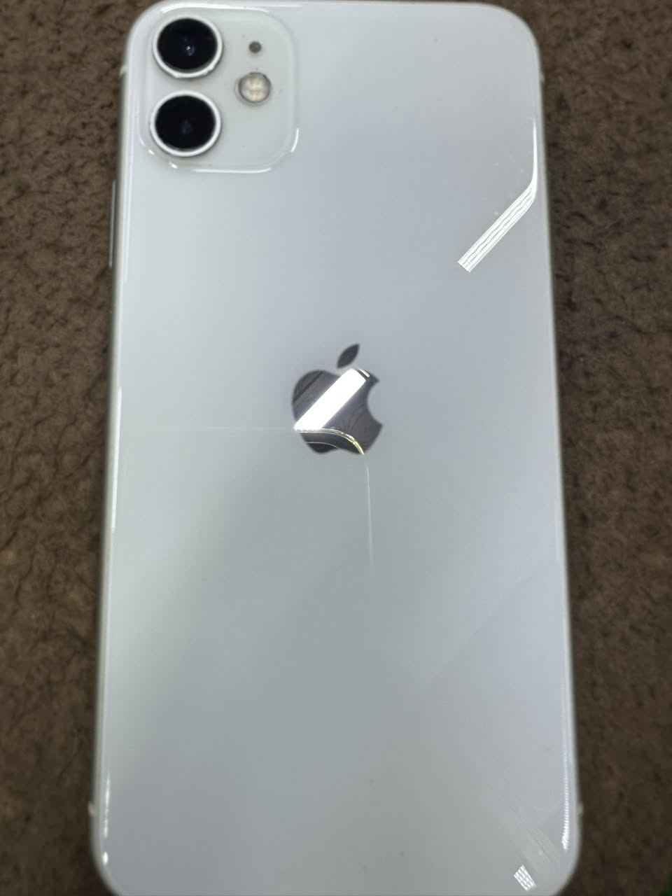 ايفون 11 عادي
ذاكرة 128
بطارية 76
فيس ايدي شغال
نظيف جدا لون ابيض
شاشة شغالة بس يرادلة تبديل
السعر 190
مكاني البياع شارع 20
***********
