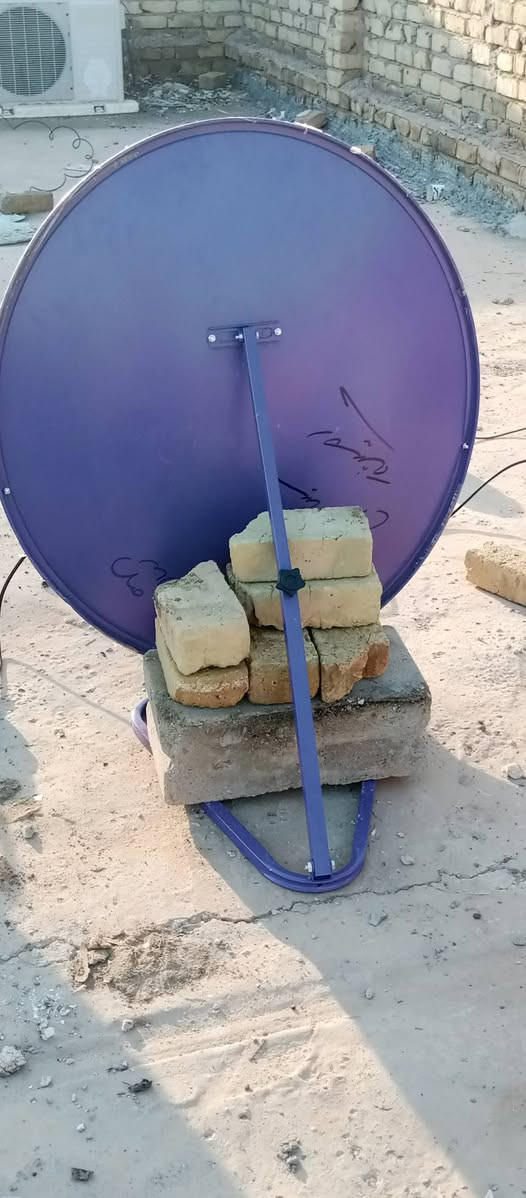 اللهم صلي علئ محمد وال محمد 

جانب من عملنه اليوم تنصيب قمر النايل سات بإشارة ممتازه جدا وضمان القنوات كلهه بدون استثناء في ناحيه المجد  منطقه ابوشريش (عجوير ) للتواصل والاستفسار سيد محمد ***********واتس اب
