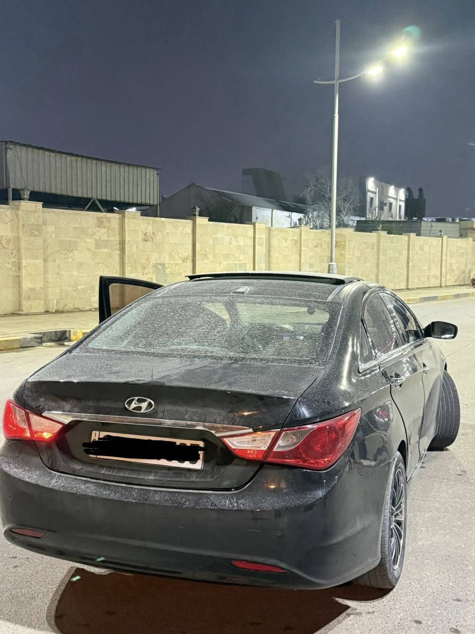 سوناتا ادوات ادوات گصة
موديل 2014 فول مواصفات لون اسود بصمة تشغيل بصمة بيبان كشنات جلد تدفئة الكشنات الامامية والخلفية 
بانوراما تبريد ثلج قطعتين الحدادية طوبة شرط كير مكينة بالكارتون 
السيارة دخول جديد محد صاعدها بالعراق وارد كوري غاز غاز خط واحد بلادي 
متومة رقم و سنوية 
سعر ٥٤ وبيها مجال
***********
