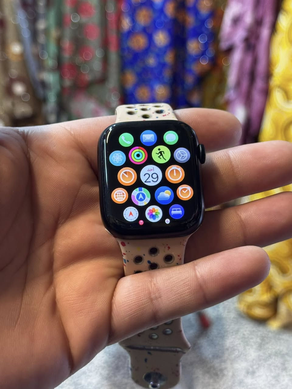 ساعه ابل واتش جيل9 بطاريه100 نضافه%100ملحقات كامله سعر375 وبيه مجال مكان النجف الاشرف رجائا مو شراي لاتعبني واتس***********
