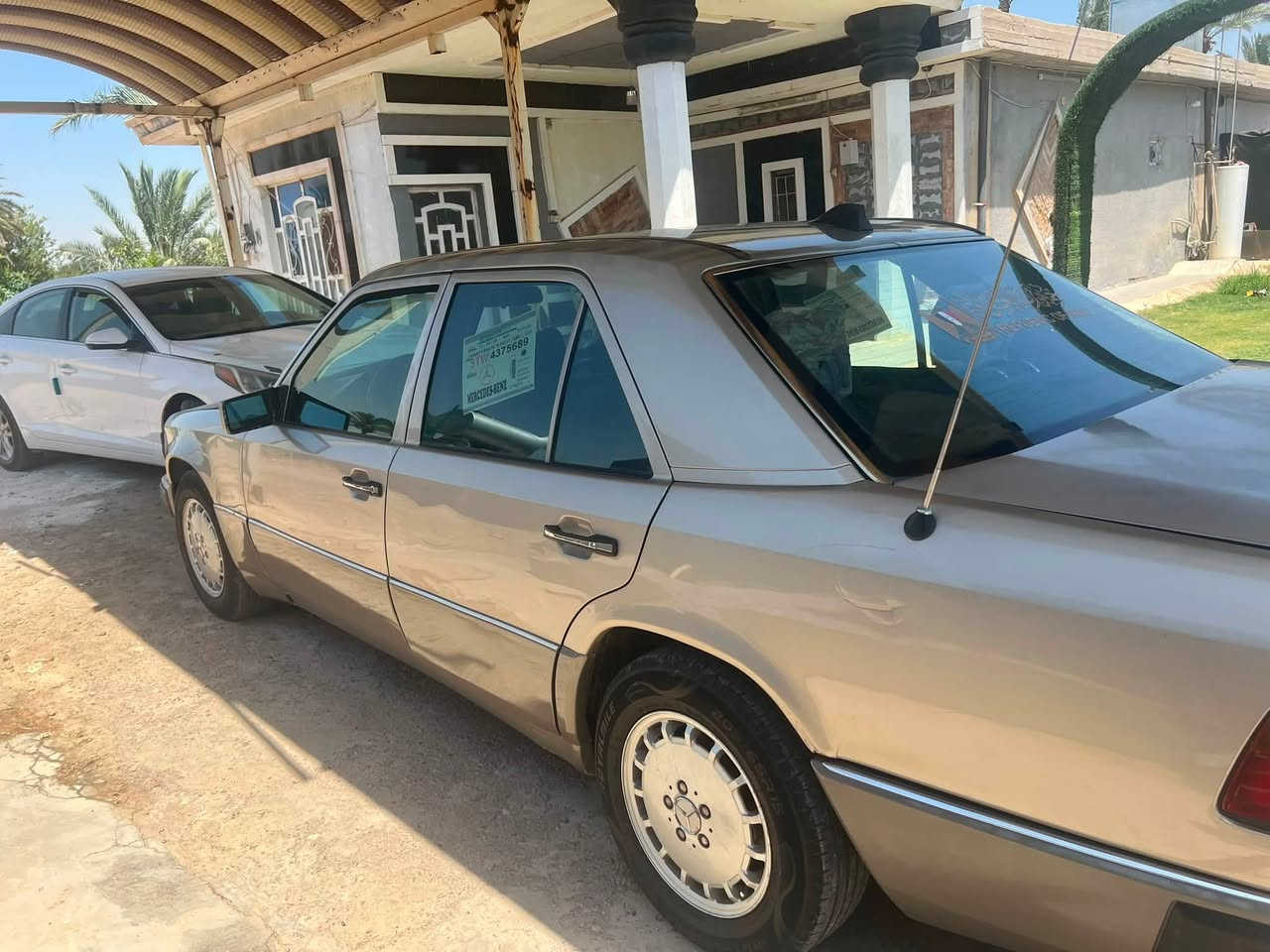 السلام عليكم دب 300 بلادي موديل 1989 رقم بغداد انكليزي بيه قطعه وحده معجون بلاديه كلهه بدون خياس  كامله من كلشي صدر تبريد كير محرك  كهربائيات كله شغاله سلايد شغال بيه شوي تبخير السعر 60 بيه مجال بيع او مراوس حسب القناعه مكان بغداد التاجي 
***********
