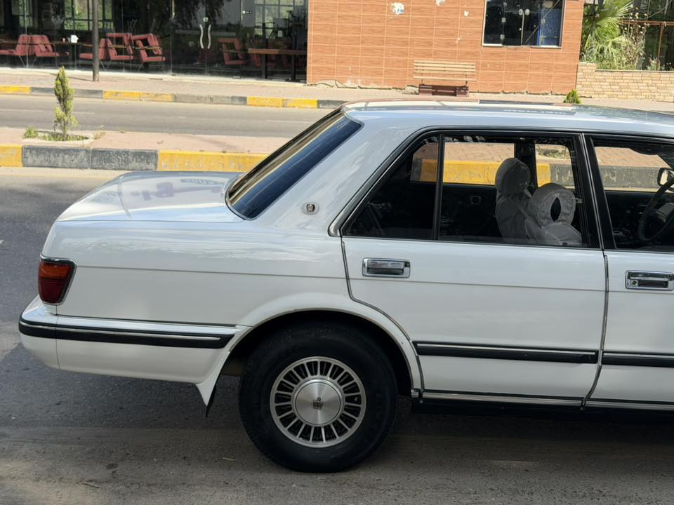 سيدان للبيع 1988 رقم نينوى بأسمي
السياره وضع شركة صبغ شركة مكفولة من الضربة والمعجون 
بيها ملاحضات قليلة السيارة بالواقع احلى من الصور 
مكان السيارة الموصل 
للأستفسار ***********
