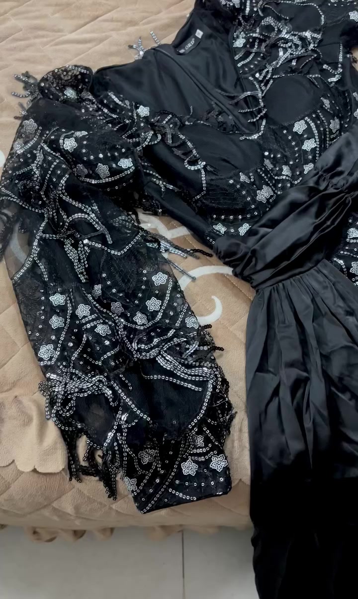 فساتين شي ان جديد غير مستخدم بلحقيقه احلا من الصور كل قطعه وسعره


**إذا كنت صاحب هذا الإعلان وتريد حذفه لأي سبب، رجاءا أرسل رسالة إلى الدعم الفني**