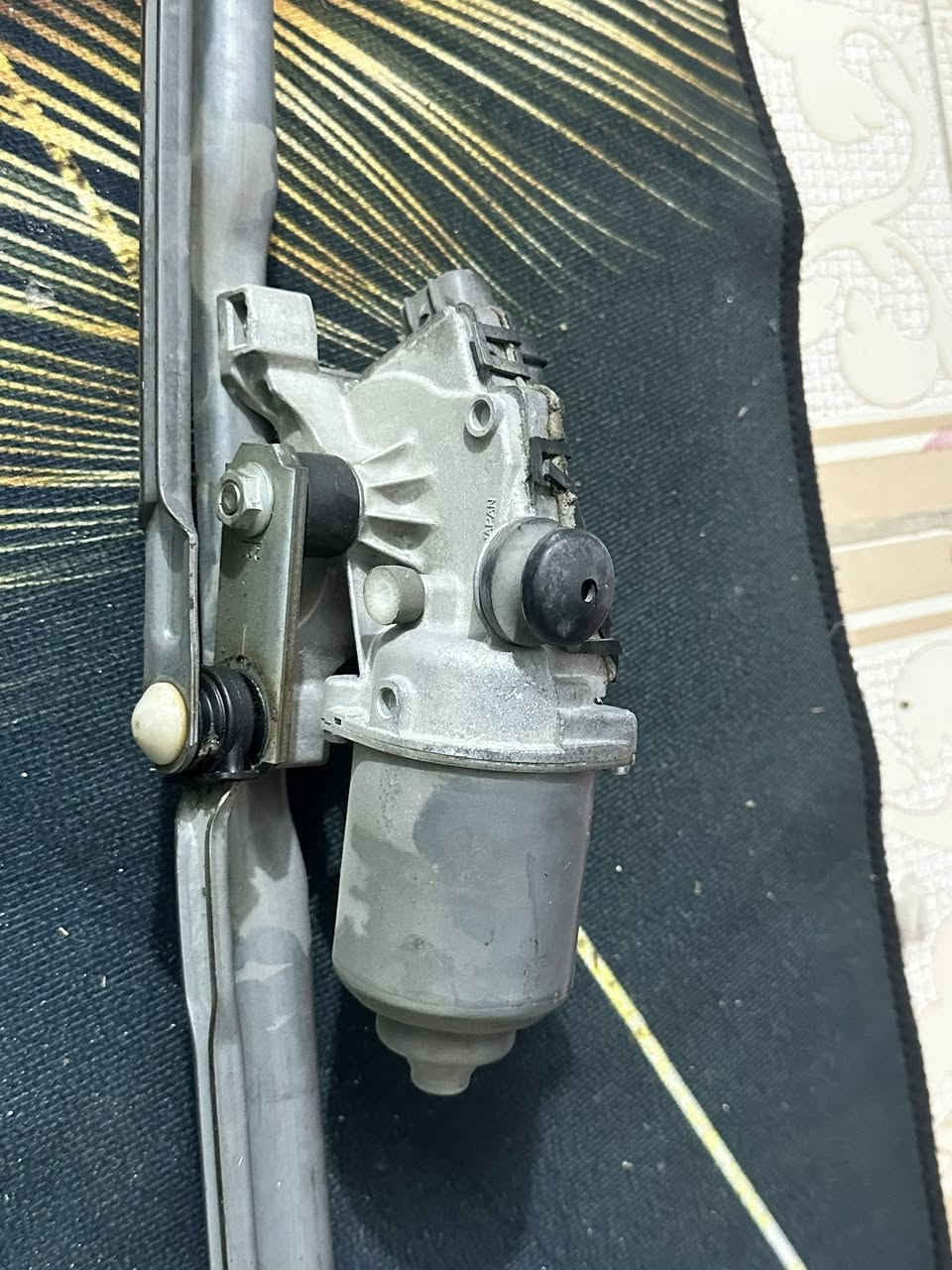 ابطانيه خلفيه باب جارجر جديده 23 
يده لون زيتوني والغراض الباقيه كبال عينكم قيم وأخذ 
*********** مكاني اسكندريه
